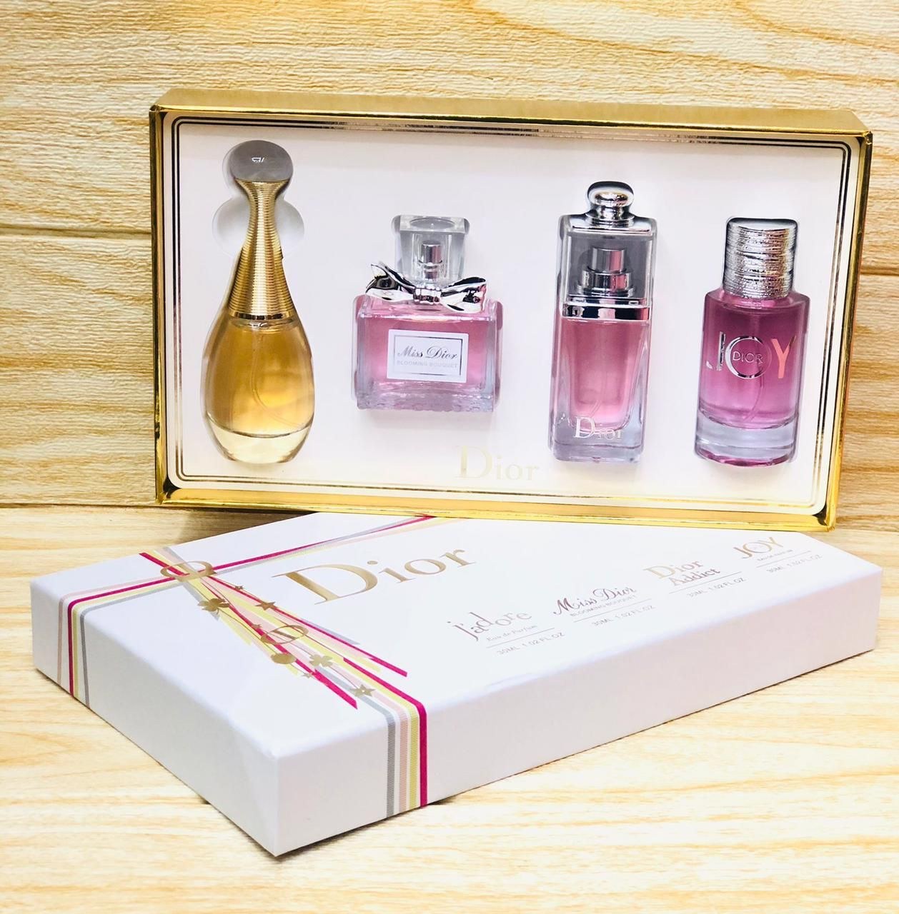 Подарочные коробочки Perfume