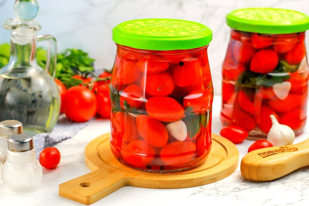 Бабушкины рецепты черри с зеленью 1л