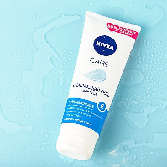 Nivea Care Очищающий гель для лица 225мл