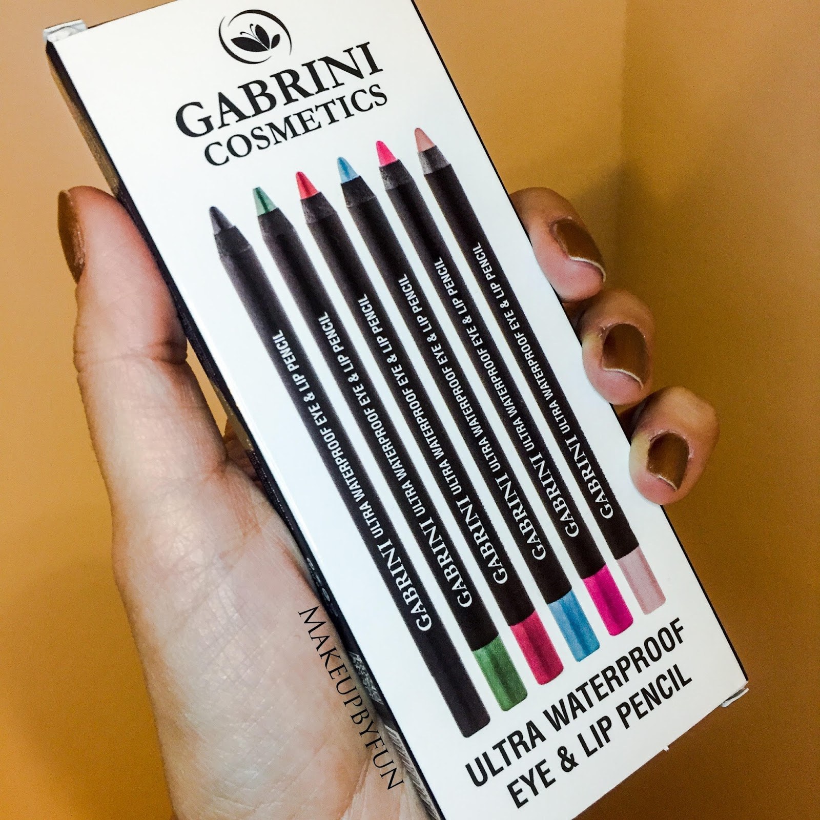 Gabrini Карандаш для глаз Ultra Waterproof 1шт